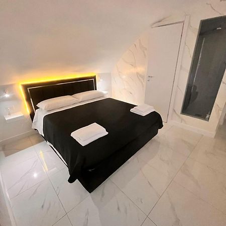 Suite Luxury Toto ナポリ エクステリア 写真